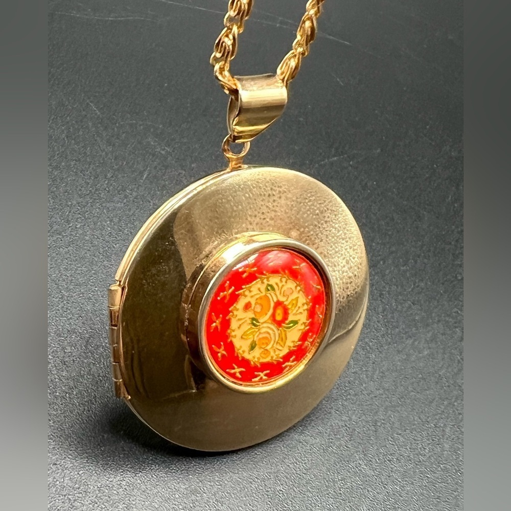 Vintage Gold Tone Red Enamel Floral Locket Scroll Link Chain Necklace